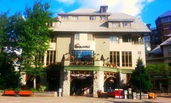 Village Centre By Elevate Vacations * Whistler