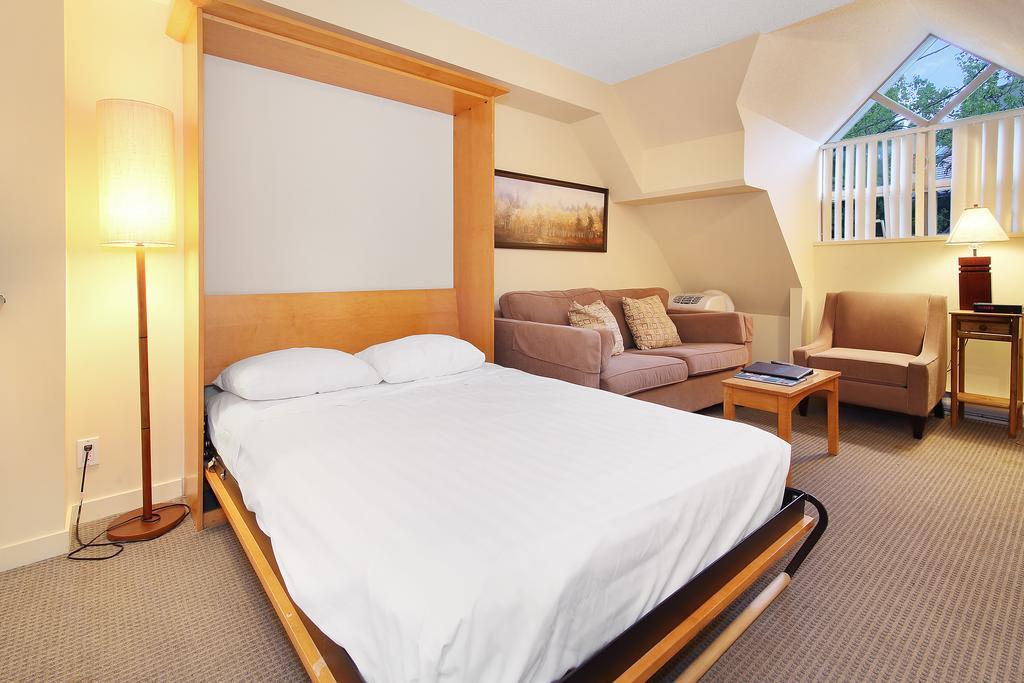 Village Centre By Elevate Vacations